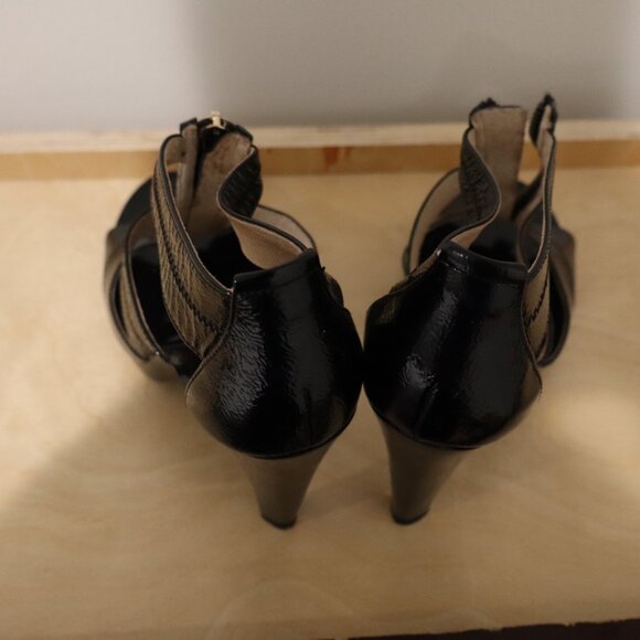 Michael Kors Women's 7 Ankle High Heel Front Zipper Sandals - Size 7.5 LIKE NEW - Picture 4 of 7
